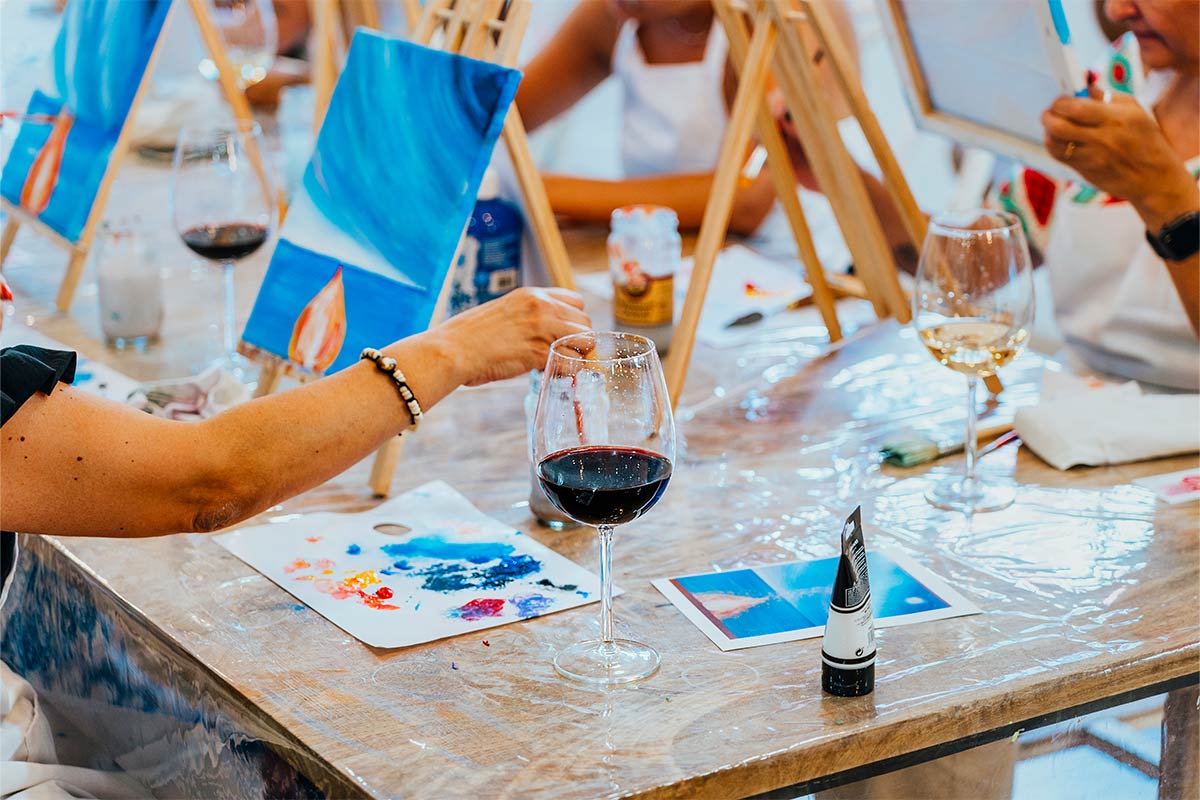 Wine and painting venue 